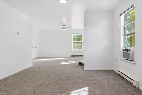 Living - 1012 Balview Ave, Norfolk, VA 23503 photo 3 of 4