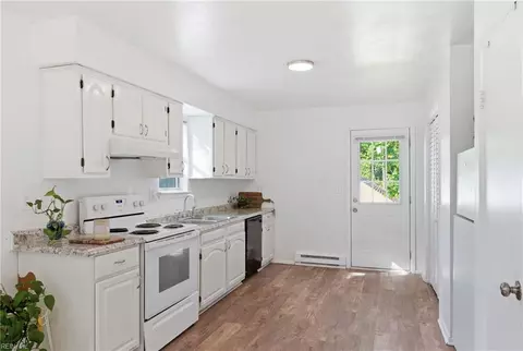Kitchen - 1012 Balview Ave, Norfolk, VA 23503 photo 1 of 2