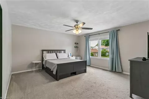 Bedroom - 201 Captains Ct, Hampton, VA 23669 photo 1 of 6