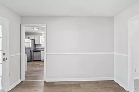 Entry Way - 18 Fort Worth St, Hampton, VA 23669 photo 1 of 3
