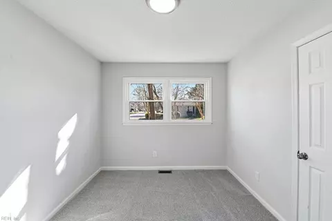 Bedroom - 18 Fort Worth St, Hampton, VA 23669 photo 4 of 12