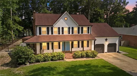 656 Parker Rd, Chesapeake, VA 23322