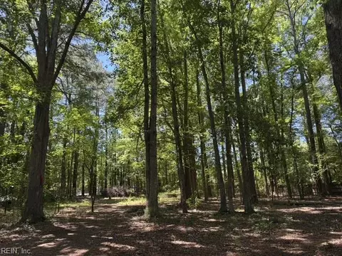 921 Cedar Rd, Chesapeake, VA 23322 photo 6