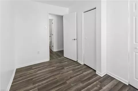 Bedroom - 1079 Johnstons Rd, Norfolk, VA 23513 photo 5 of 7