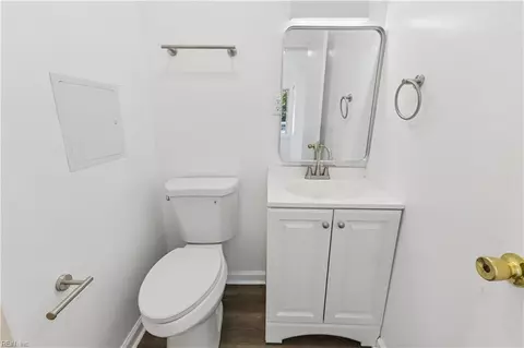 Bath - 1079 Johnstons Rd, Norfolk, VA 23513 photo 1 of 4
