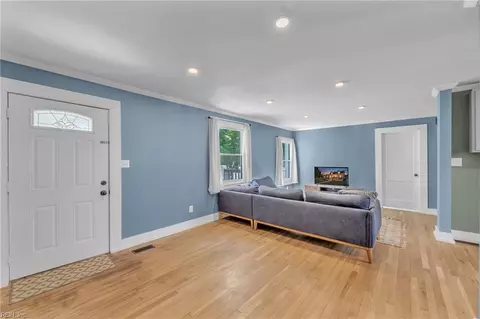 Other - 401 Glendale Rd, Hampton, VA 23661 photo 2 of 5