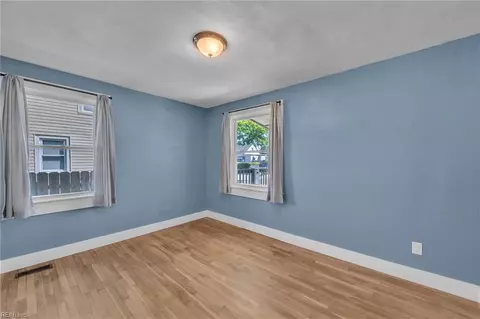 Bedroom - 401 Glendale Rd, Hampton, VA 23661 photo 1 of 16