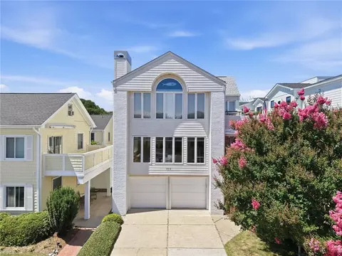 109 71st St #A, Virginia Beach, VA 23451