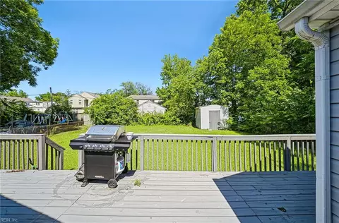 Exterior - 6422 Devonshire Rd, Norfolk, VA 23513 photo 2 of 7