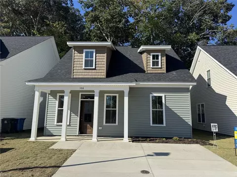 106 Blue Crab Pt, Poquoson, VA 23662