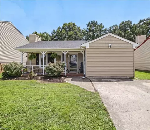 1461 Eddystone Dr, Virginia Beach, VA 23464