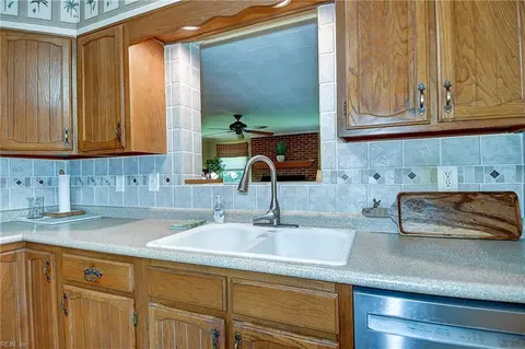 Kitchen - 8575 Circle Dr, Norfolk, VA 23503 photo 3 of 4