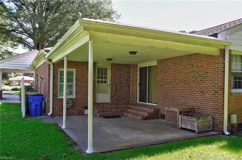 Exterior - 8575 Circle Dr, Norfolk, VA 23503 photo 2 of 4