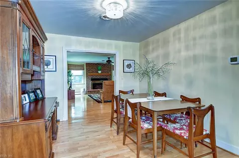 Dining - 8575 Circle Dr, Norfolk, VA 23503 photo 5 of 5