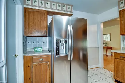 Kitchen - 8575 Circle Dr, Norfolk, VA 23503 photo 4 of 4