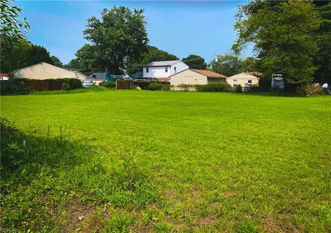 623 Fairfield Blvd # -B, Hampton, VA 23669 photo 8