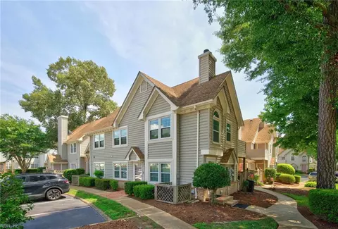 709 Rapidan River Ct #D, Chesapeake, VA 23320