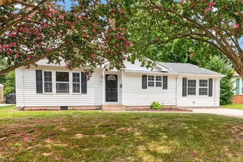 566 River Creek Rd, Chesapeake, VA 23320