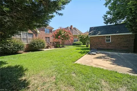 Exterior - 26 Castle Haven Rd, Hampton, VA 23666 photo 8 of 8