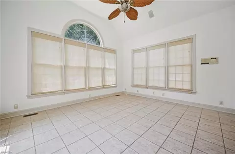 Living - 26 Castle Haven Rd, Hampton, VA 23666 photo 6 of 6