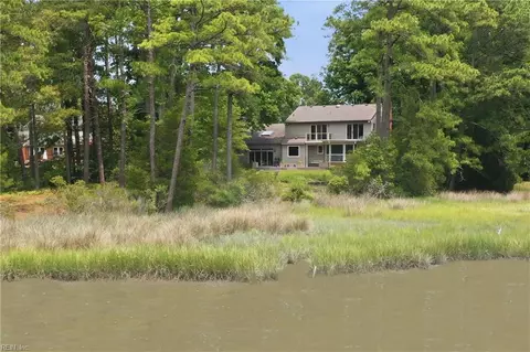 1101 N Inlynnview Rd, Virginia Beach, VA 23454