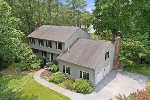 1101 N Inlynnview Rd, Virginia Beach, VA 23454