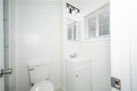 Bath - 3308 Lyons Ave, Norfolk, VA 23509 photo 1 of 3