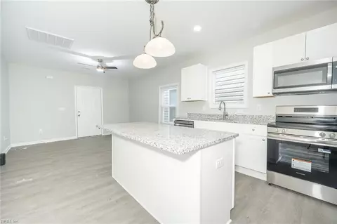 Entry Way - 3308 Lyons Ave, Norfolk, VA 23509 photo 1 of 1