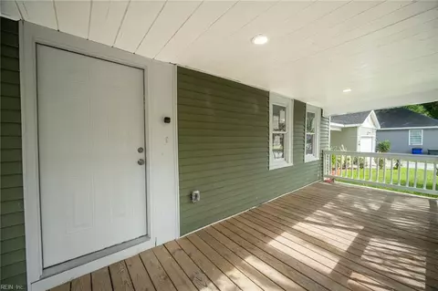 Exterior - 3308 Lyons Ave, Norfolk, VA 23509 photo 4 of 7