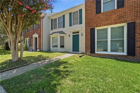 102 Yearling Ct, Yorktown, VA 23693