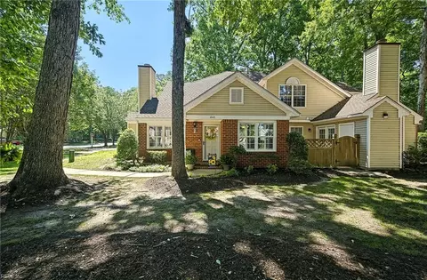 845 Masters Trl, Newport News, VA 23602