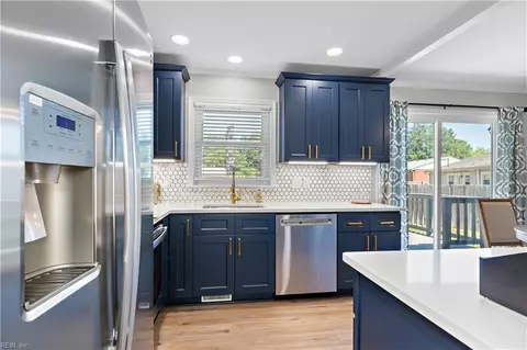 633 Nottingham Dr, Hampton, VA 23669 photo 8