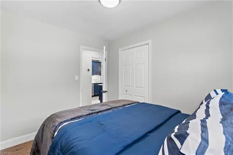 633 Nottingham Dr, Hampton, VA 23669 photo 13