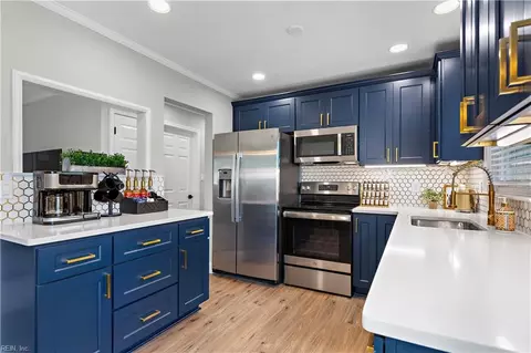 633 Nottingham Dr, Hampton, VA 23669 photo 7