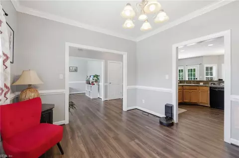 301 Forest View Ln, Smithfield, VA 23430 photo 8