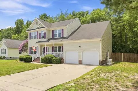 301 Forest View Ln, Smithfield, VA 23430 photo 3