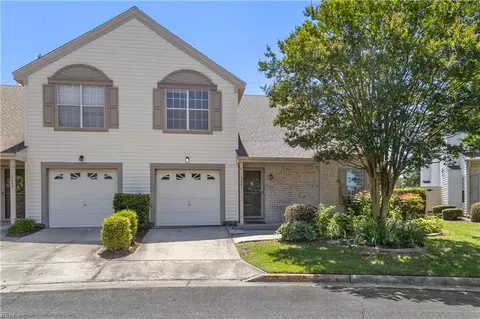 5041 Heathglen Cir, Virginia Beach, VA 23456