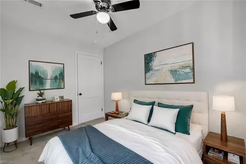 Bedroom - 129 Jordan Dr, Hampton, VA 23666 photo 6 of 6