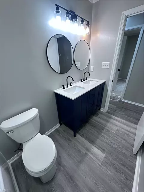 Bath - 617 Renn Rd, Hampton, VA 23663 photo 3 of 3