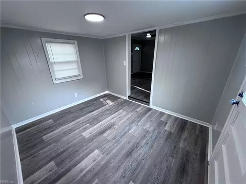 Living - 617 Renn Rd, Hampton, VA 23663 photo 3 of 3
