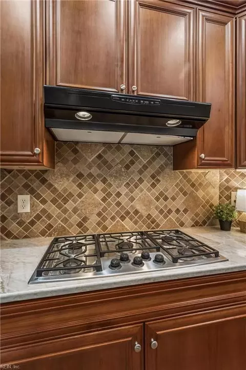 1104 Eaglescliffe, Williamsburg, VA 23188 photo 8