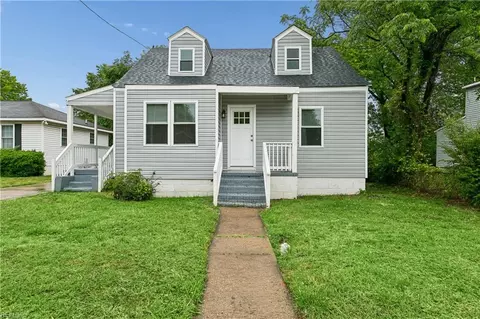 924 Ivy Ave, Newport News, VA 23607