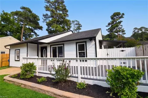 1518 Snowbird Ct, Virginia Beach, VA 23454