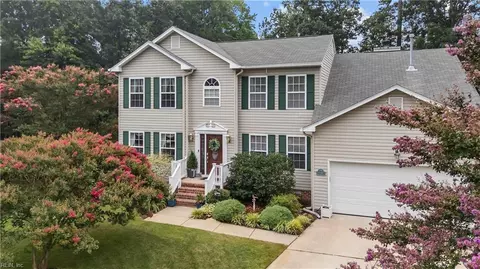 114 Van Curen Ct, Yorktown, VA 23693