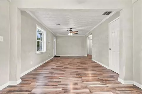 Living - 3452 W Bonner Dr, Norfolk, VA 23513 photo 2 of 3