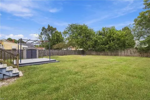 Exterior - 3452 W Bonner Dr, Norfolk, VA 23513 photo 4 of 5