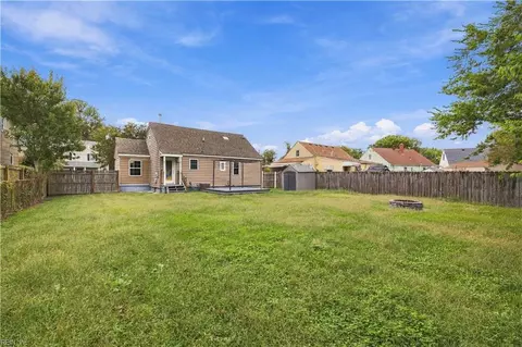 Exterior - 3452 W Bonner Dr, Norfolk, VA 23513 photo 5 of 5
