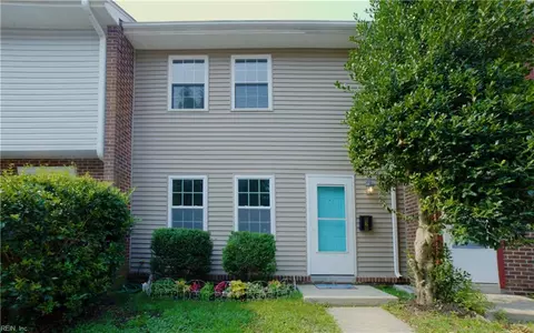 410 Savage Drive Dr #E, Newport News, VA 23602