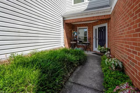 2570 Hartley St, Virginia Beach, VA 23456