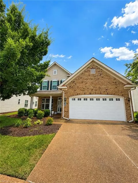 526 Strathmore Ln, Chesapeake, VA 23322